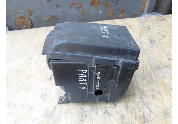 корпус блоку запобіжників Partner, Berlingo 1.9 d, 9645452480